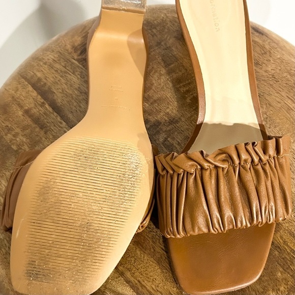 Reformation Shereen Ruched Block Heel Mule in Pecan 9 - Picture 8 of 12